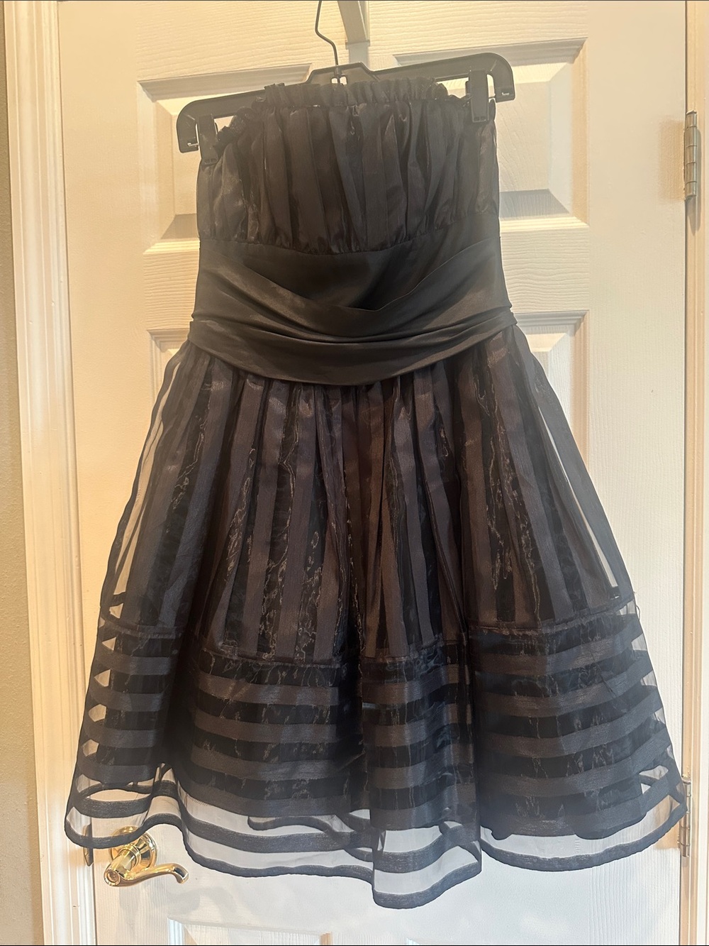 Betsey Johnson Black Strapless Tulle Prom Dress